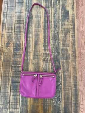 Fossil Bright Magenta Leather Crossbody with Gold Hardware